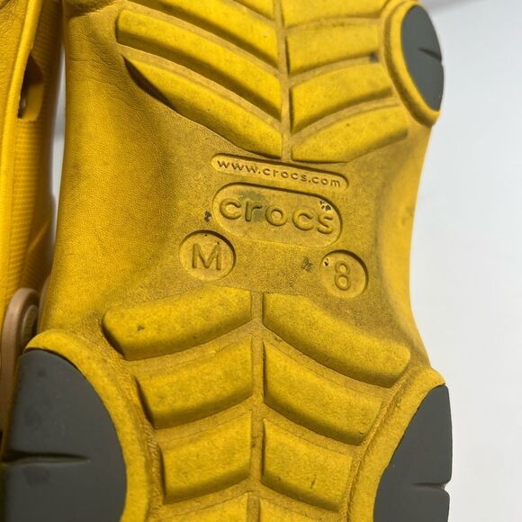 Classic Crocs Comfort With Charms Yellow Size 8 - Picture 5 of 9
